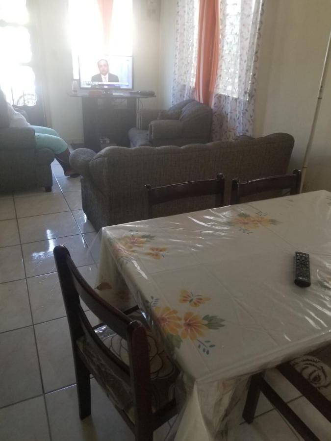 Elizabeth Enchantments La Ceiba Exterior photo